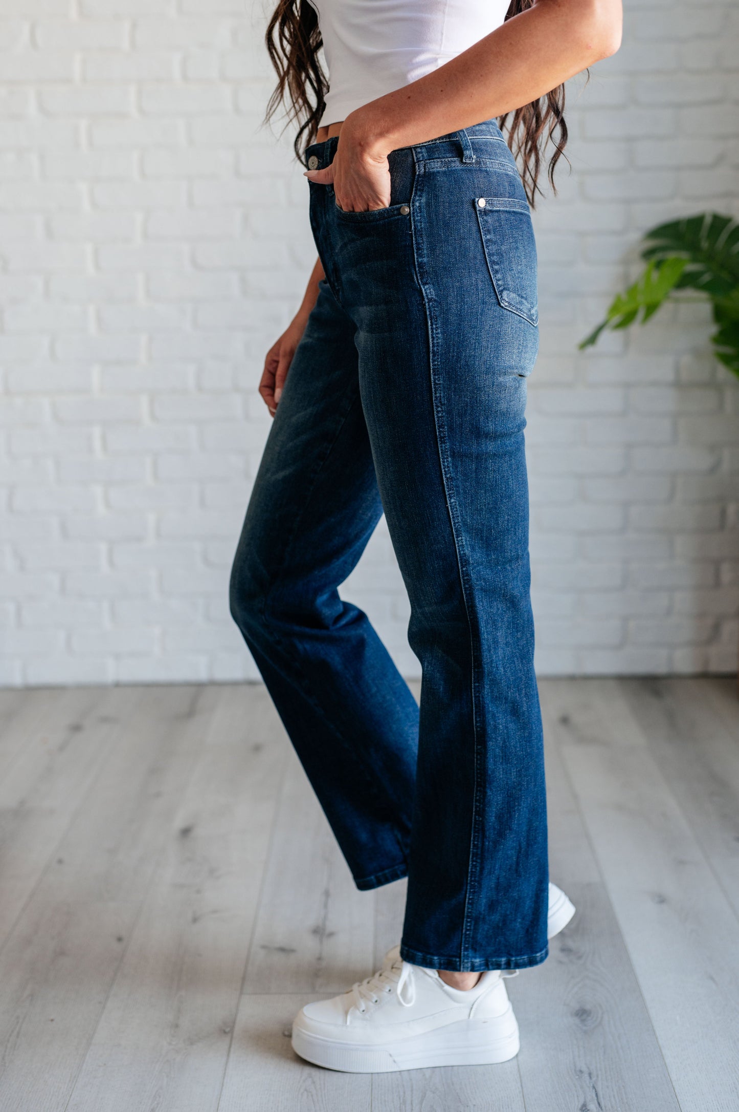 Judy Blue-Muriel Mid Rise Control Top Classic Straight Jeans