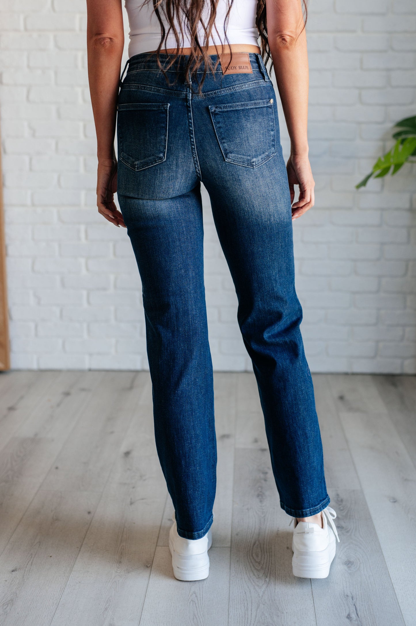 Judy Blue-Muriel Mid Rise Control Top Classic Straight Jeans