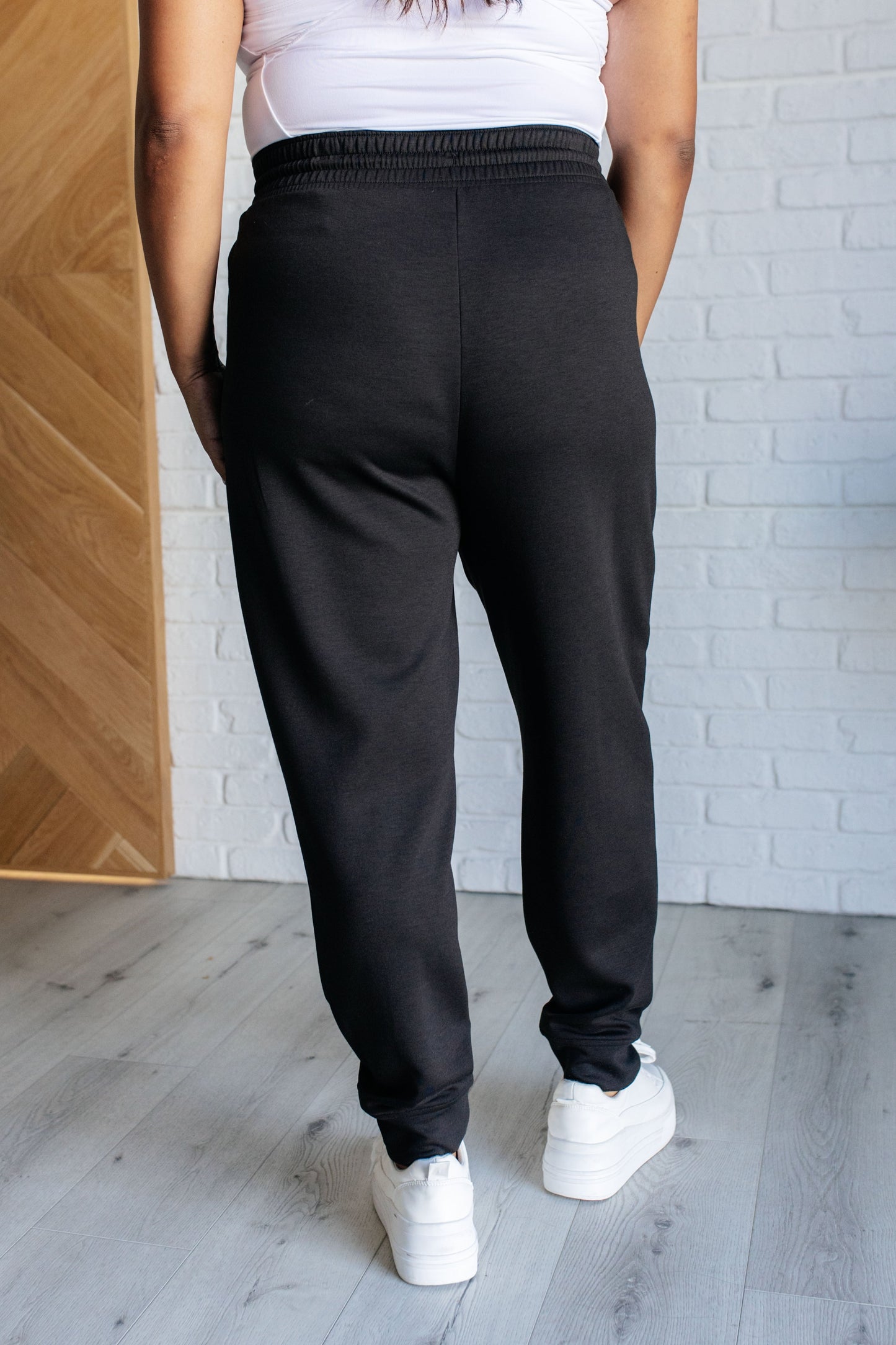 Zenana-Center Seam Scuba Joggers in Black