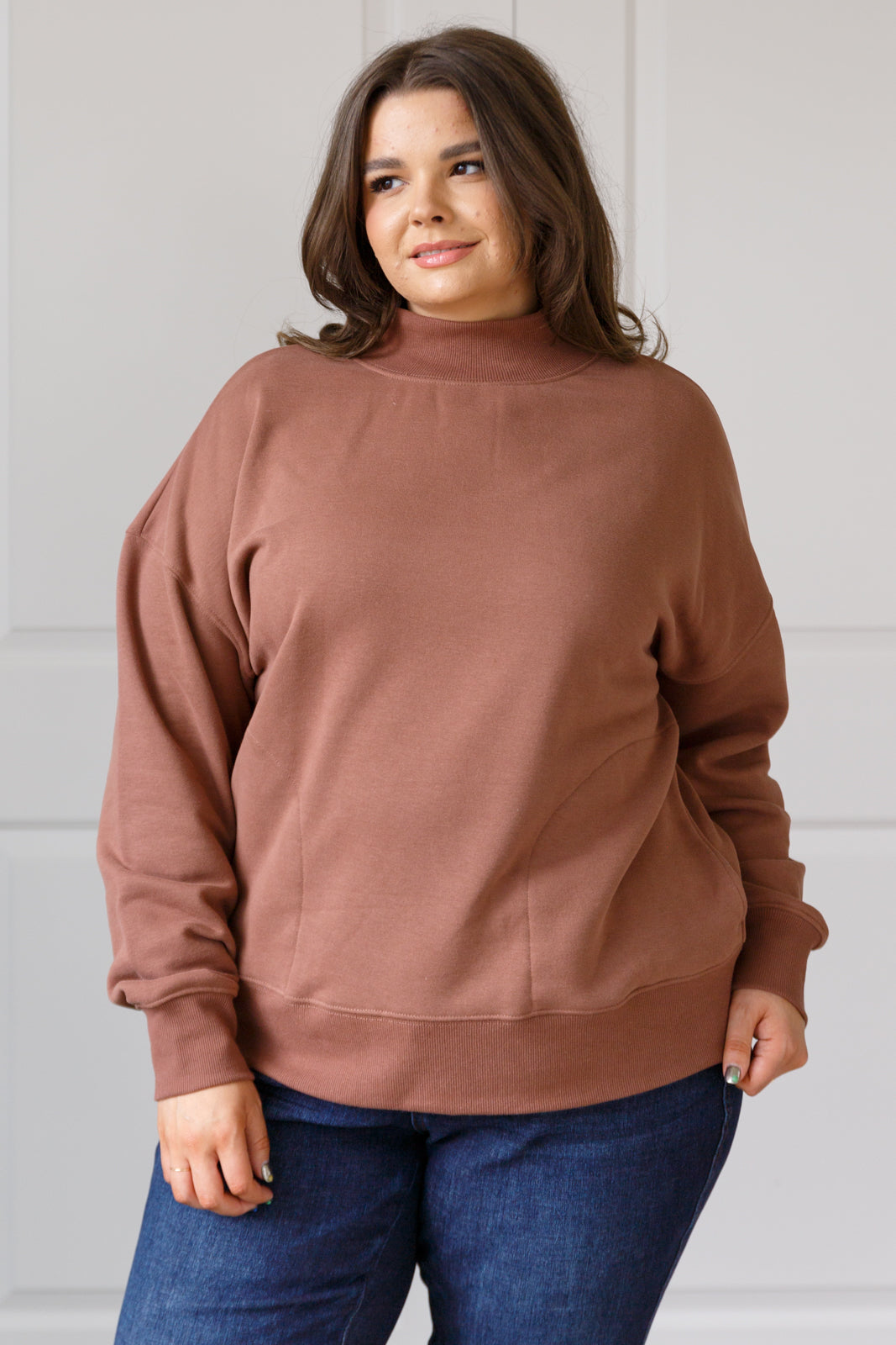 Very J-Make No Mistake Mock Neck Pullover in Cocoa