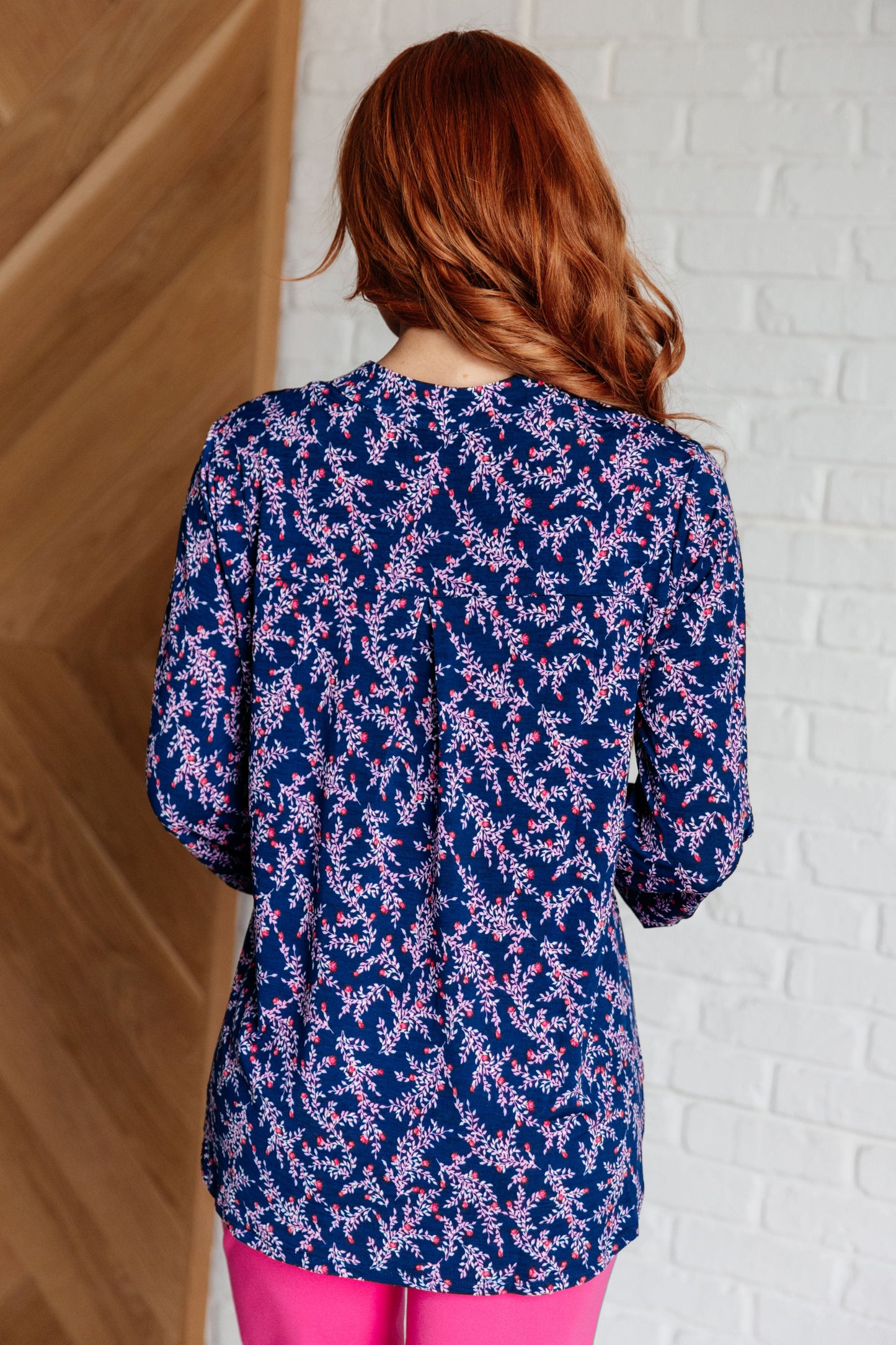 Dear Scarlett-Lizzy Top in Navy and Magenta Petite Floral