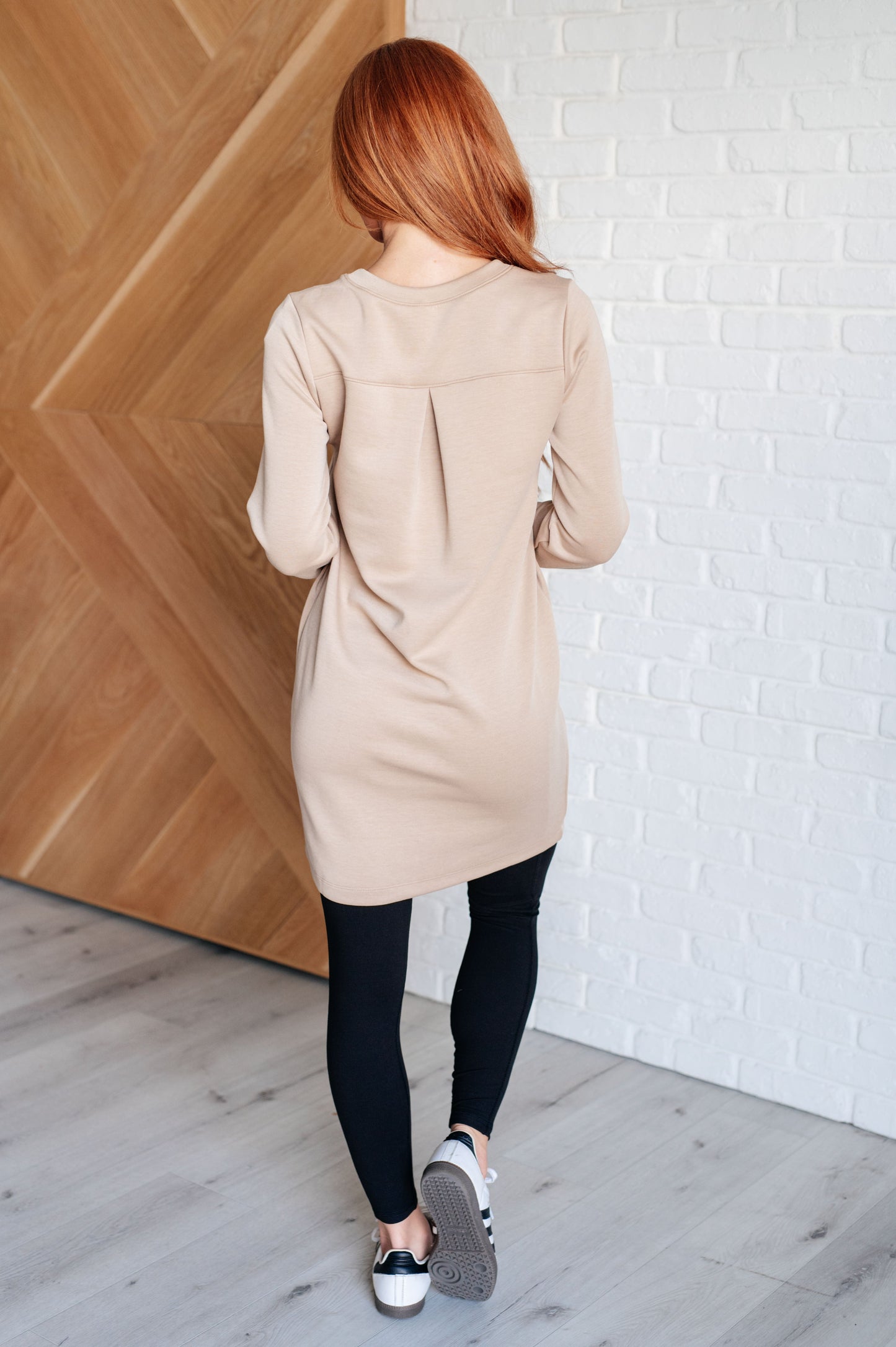 Dear Scarlett-Milan Travel Shift Dress in Khaki