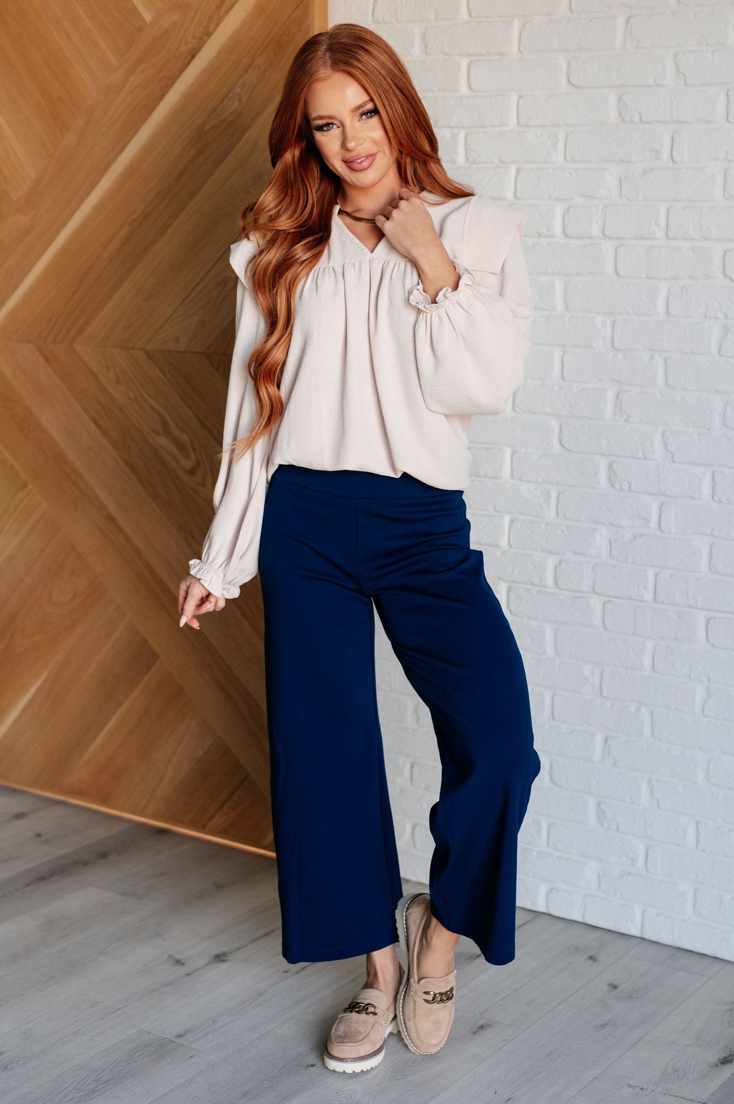 Dear Scarlet-Magic Wide Leg Crop Pants in Navy